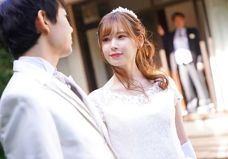 Bố chồng chịch người tình của con trai ngay sau lễ cưới của con trai
